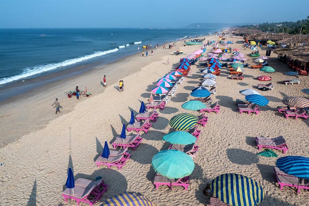 Goa lies among the Arabian Sea and Sahyadri hills. Goa is packed with spectacular waterfalls, springs and lakes.
